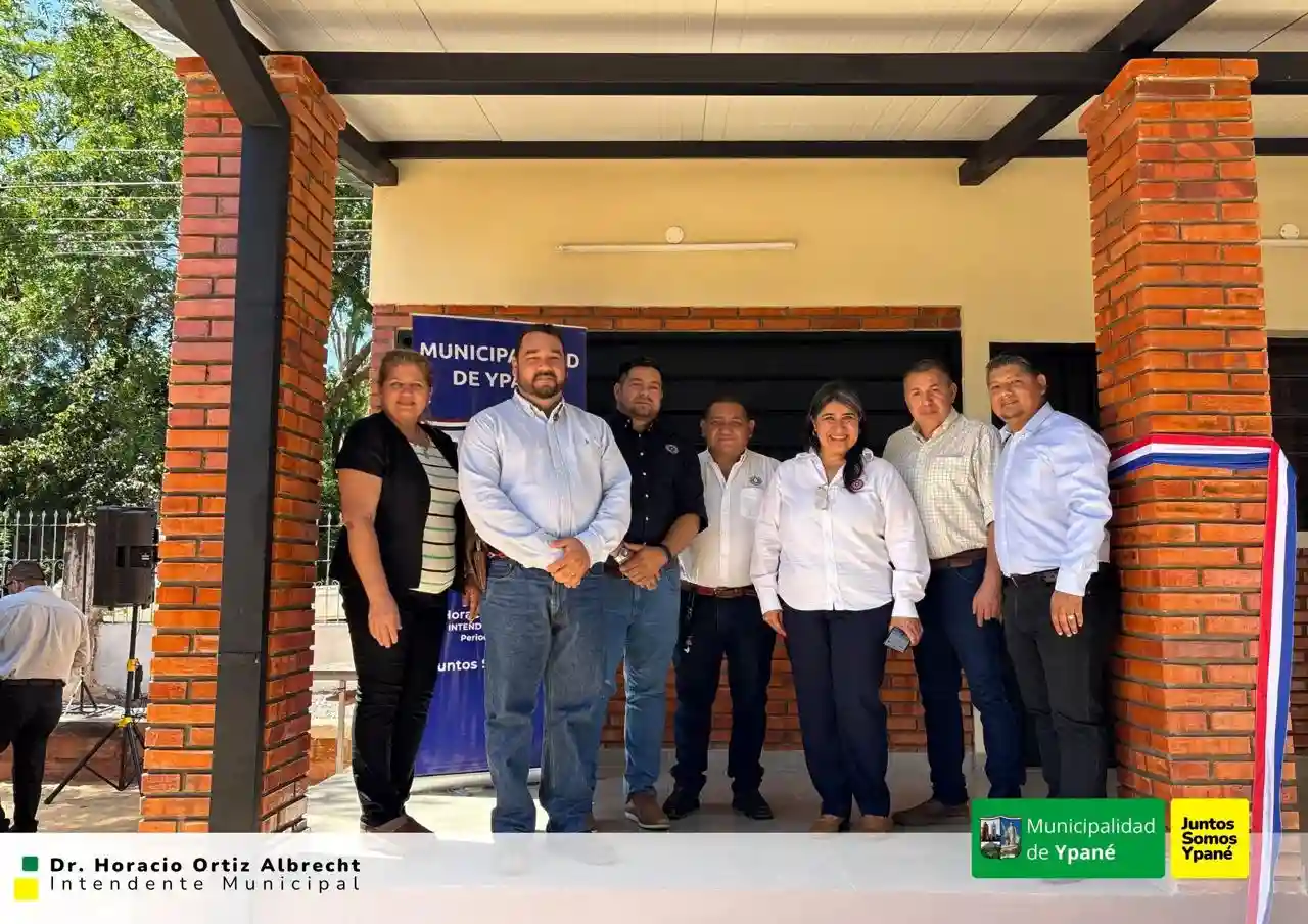 Inauguración de la Construcción de Cocina con Despensa en el Colegio Nacional Coronel J. Thompson